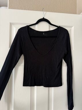 John Galt Black Long Sleeve V Neck Top